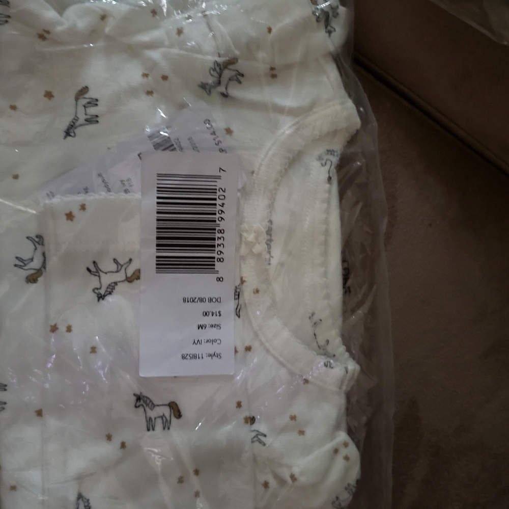 Carter's 6month onesie